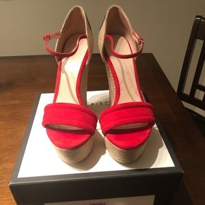 Gucci Espadrille Gently Used